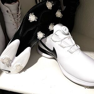 Nike Victory Tour 2 Golf Shoes - White & Black Men’s 10.5